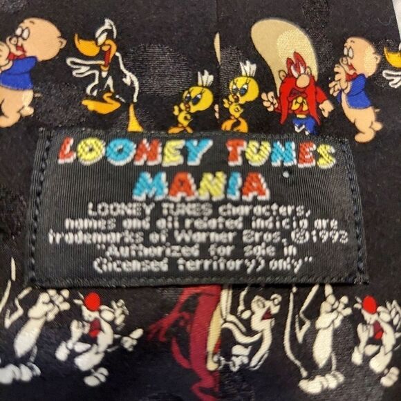 Looney Tunes Mania Tie - Picture 3 of 7